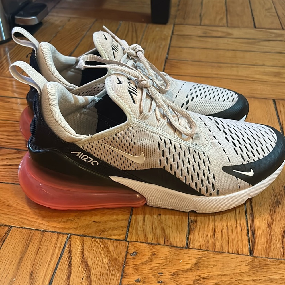 Nike Air Max 270